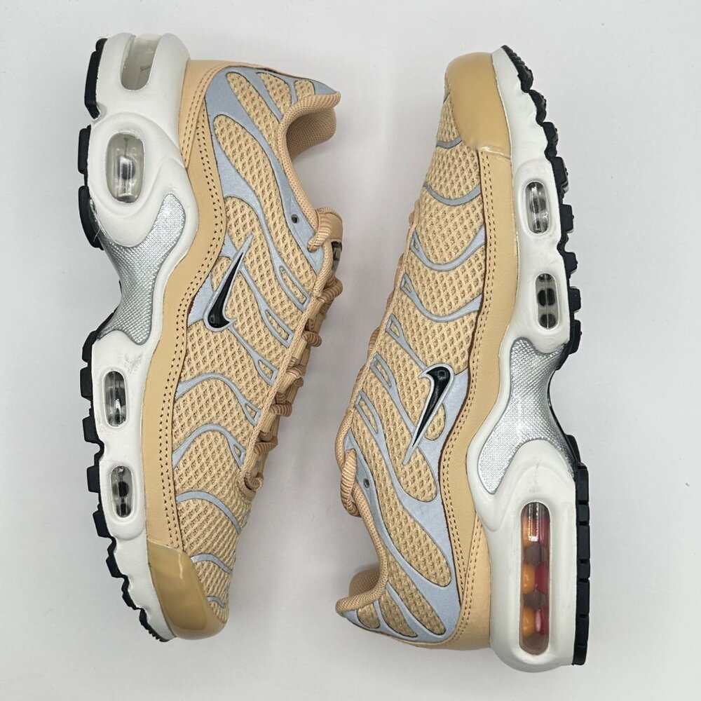 Women's Nike Air Max Plus TN  Sesame Silver Black Tuned Air FV8480-200 Size 6 - Picture 7 of 12
